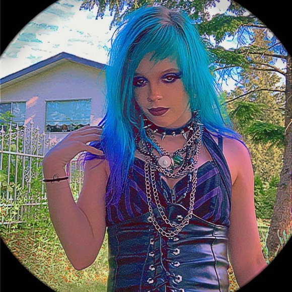 Meet your Posher, Portia - Picture 2 of 4